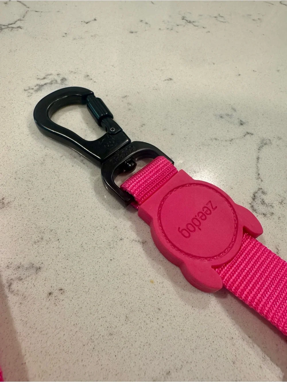 Zeedog Ruff Leash 2.0 - Hot pink. NWOT - large dog leash